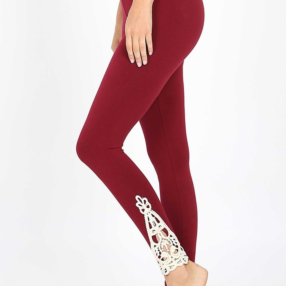 Crochet Trimmed Leggings *ALL ITEMS ARE NEW FROM MY CLOSED BOUTIQUE* #8939